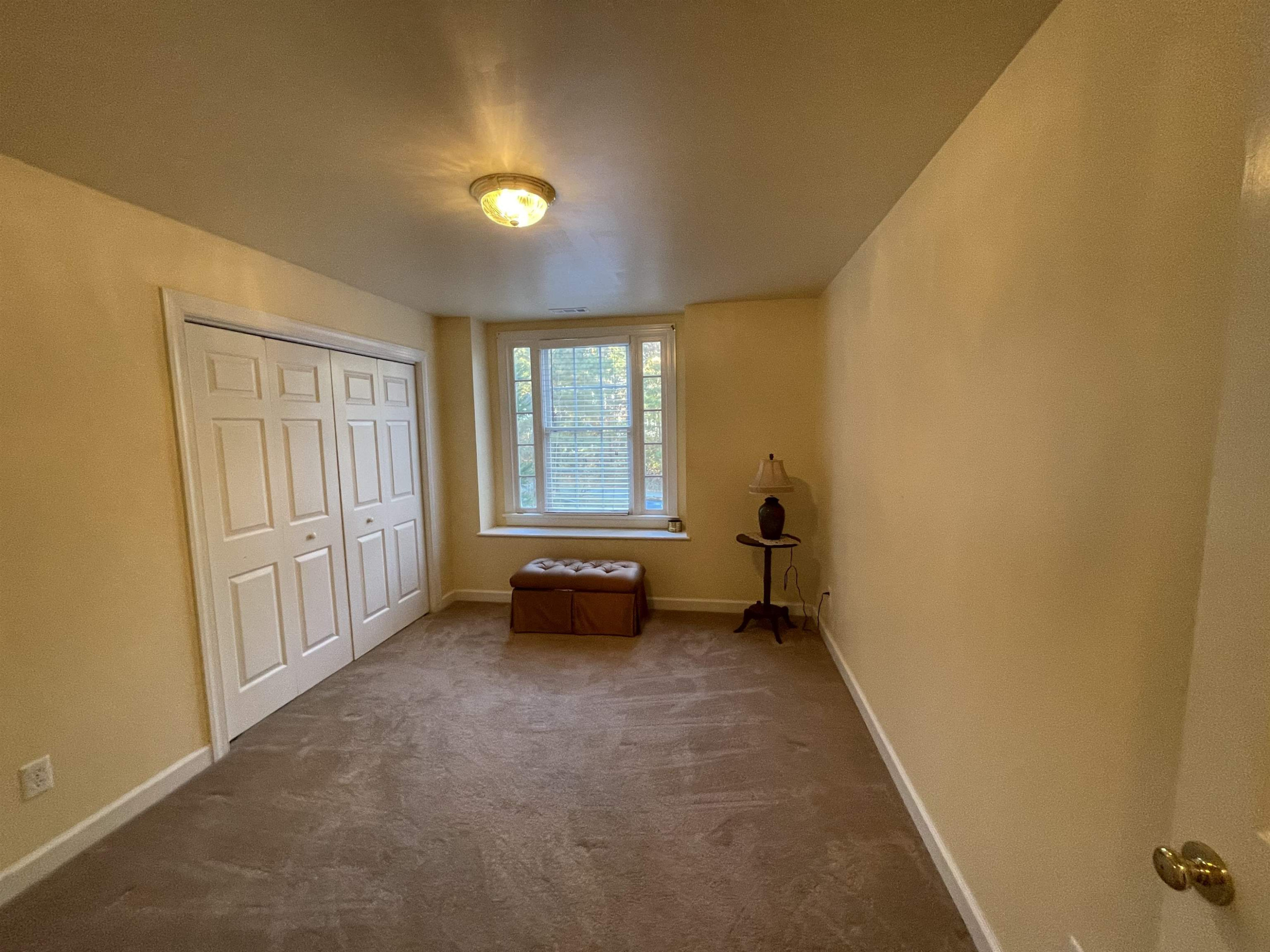 House 1995639615