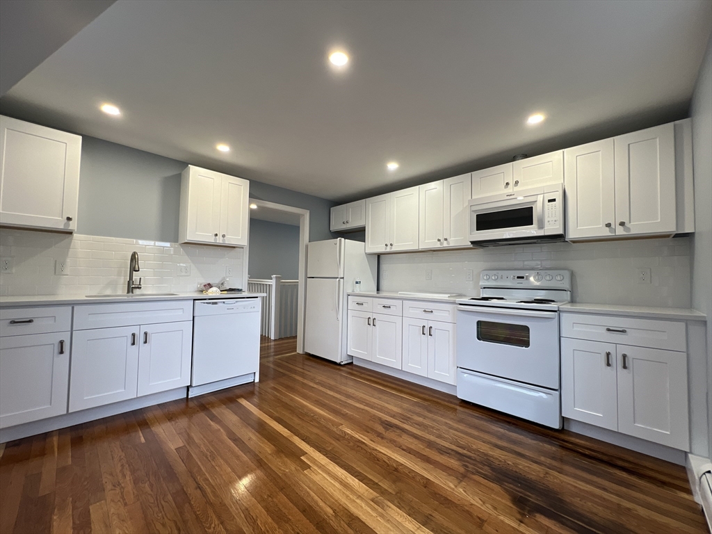 House 2060285294