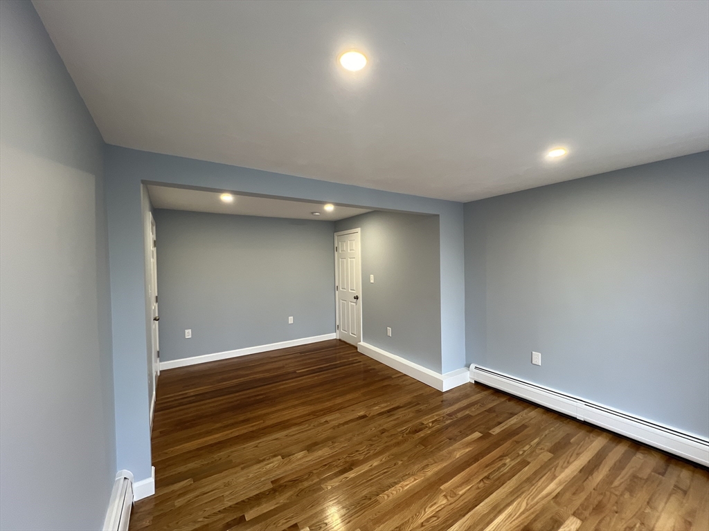 House 2060285303