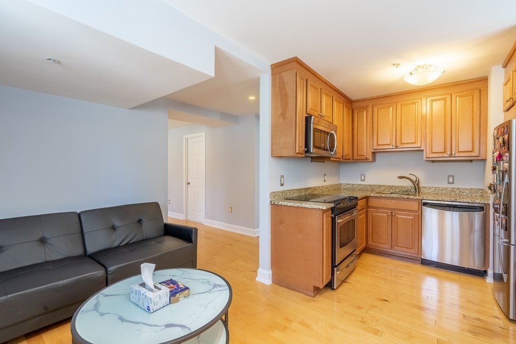House 2060536881