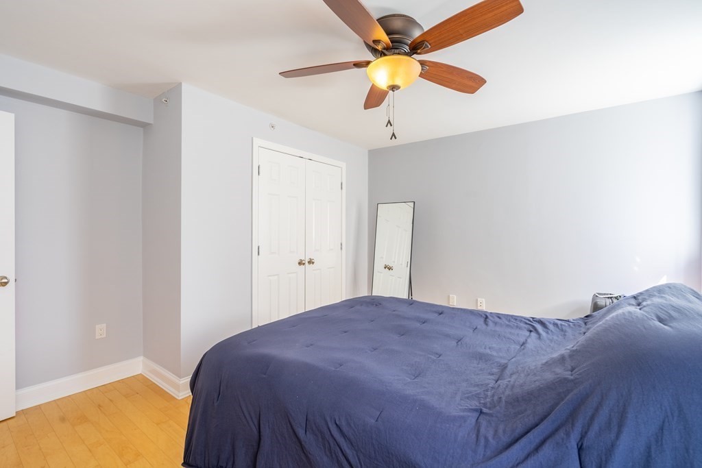 House 2060537106