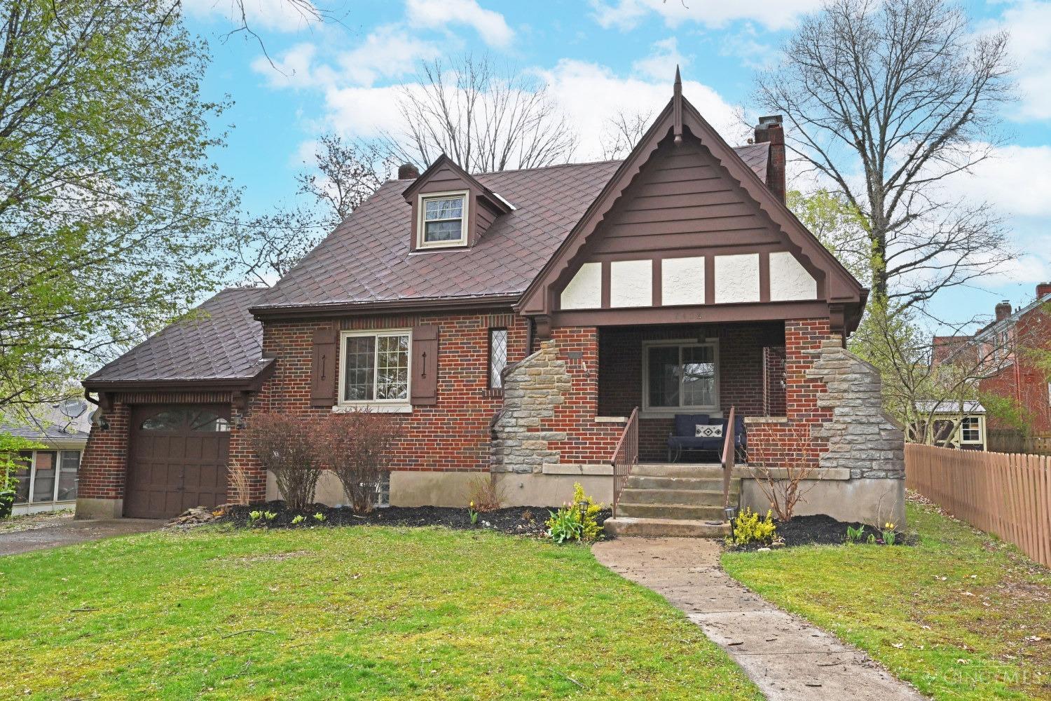 6408 Cary Avenue, 1802287, Cincinnati, Single-Family Home,  for sale, Lori  Newsom, Plum Tree Realty