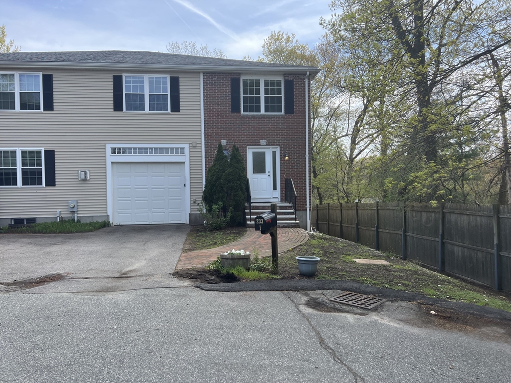 House 2168556399