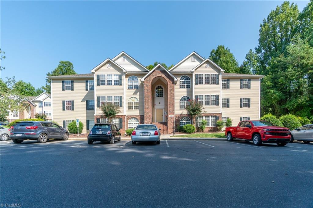 1013 Ivy Glen Drive Winston-salem North Carolina United States, Sold, residential,  , The Headley Group Realty