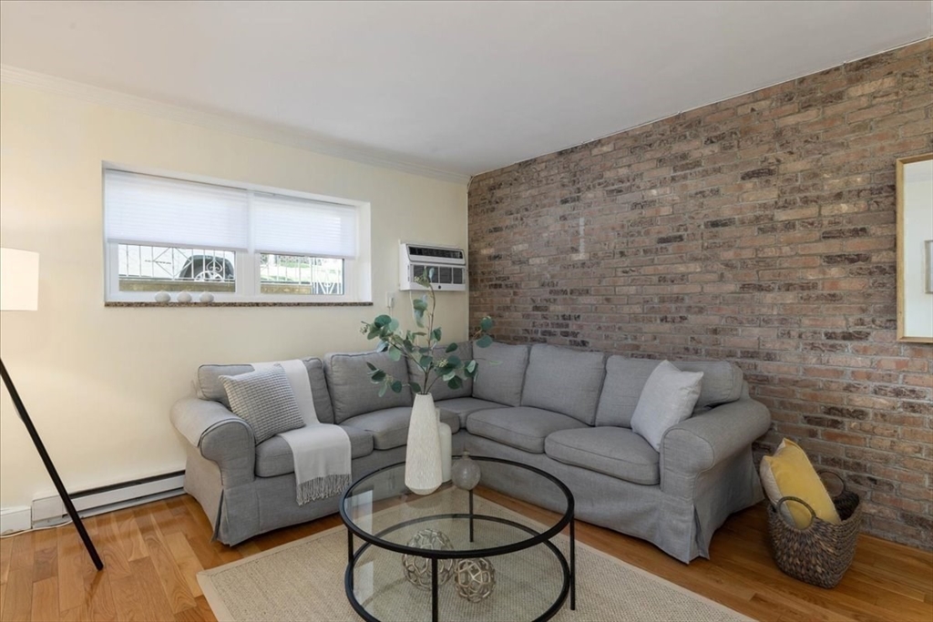House 2272029433