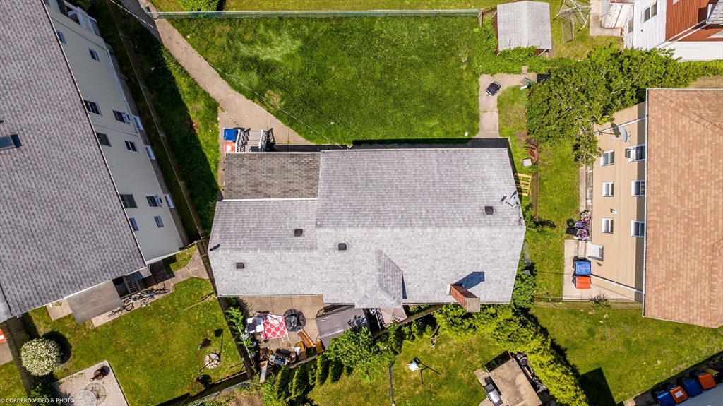 House 2328671609