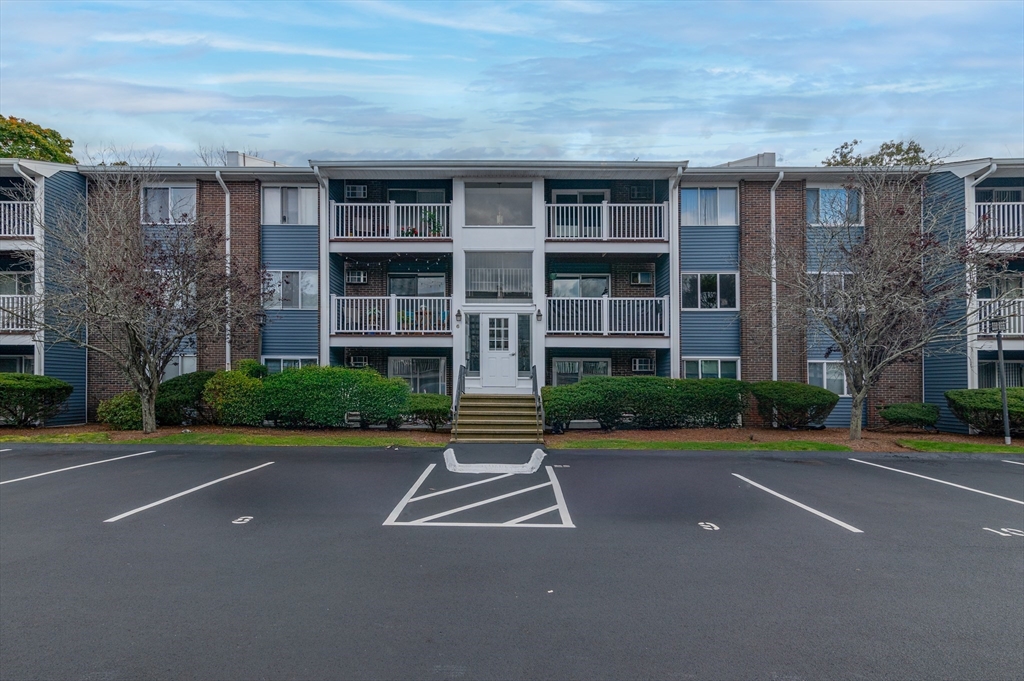 6 Woodcrest Ct UNIT 6 Weymouth Massachusetts United States, Sold, residential, , Tullish & Clancy Real Estate