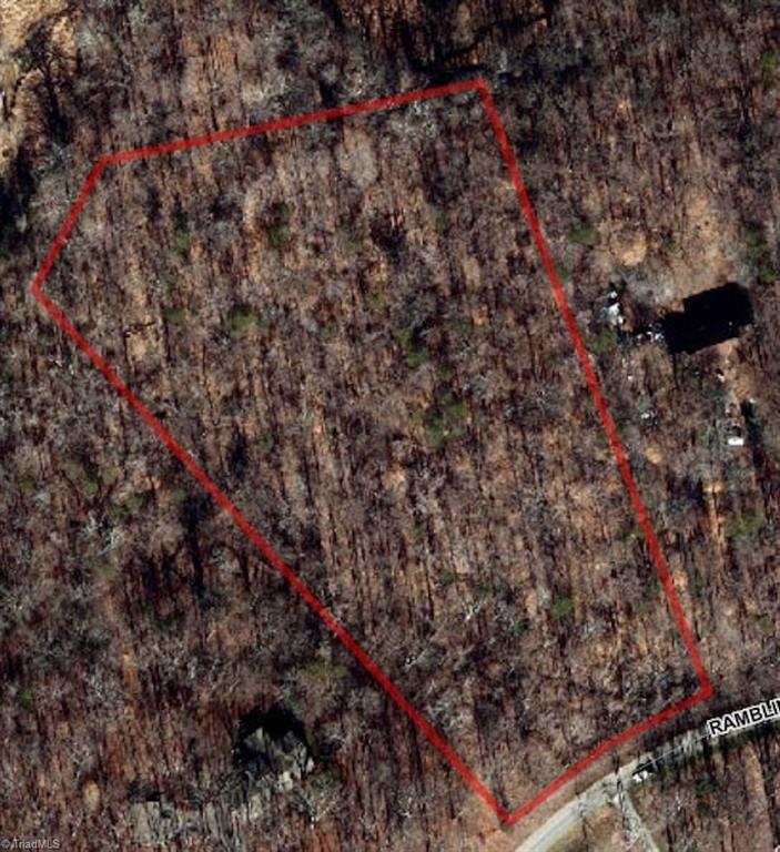 5421 Rambling Road Greensboro North Carolina United States, Sale Pending, residential,  , The Headley Group Realty