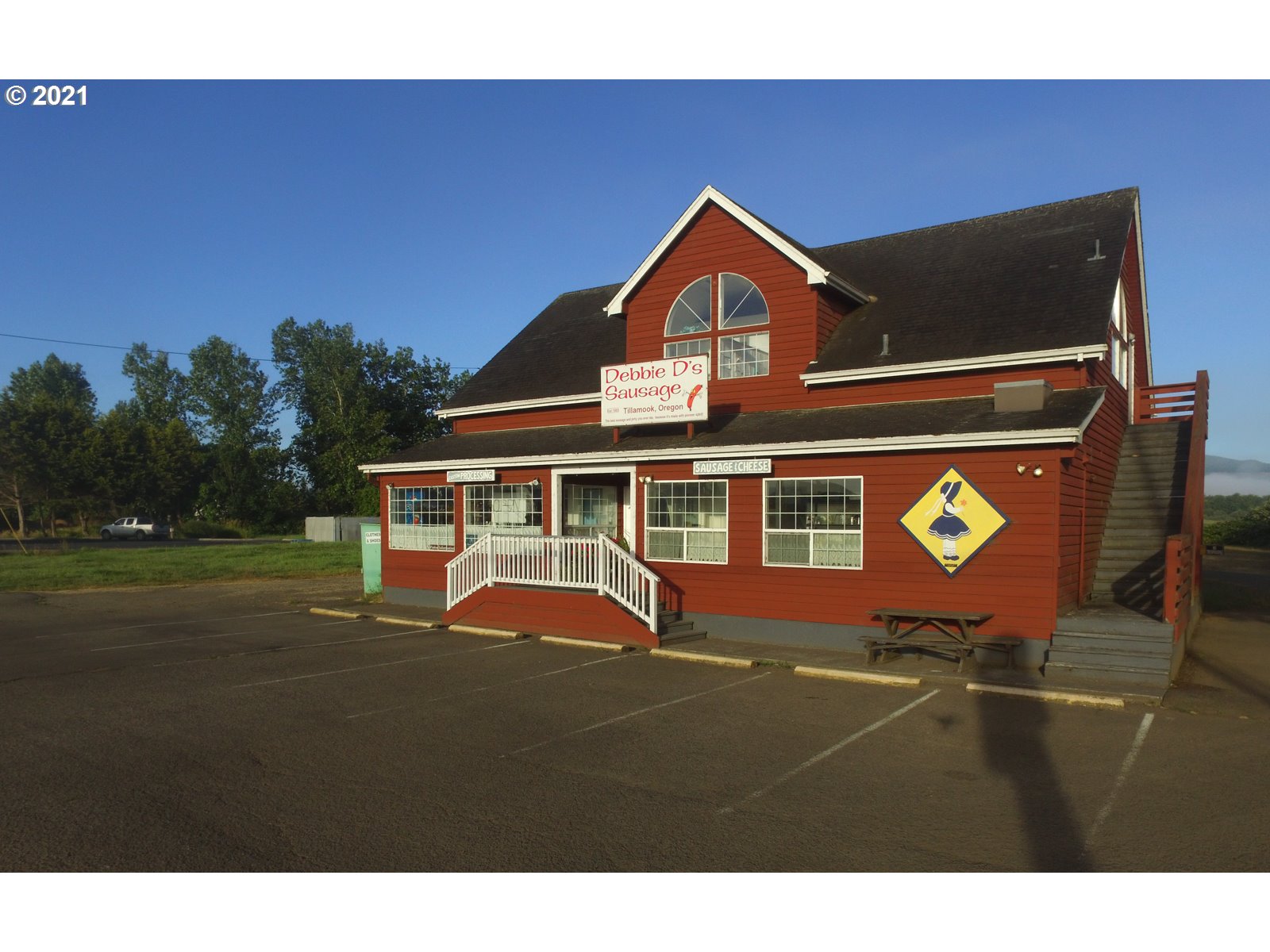 2210 N MAIN AVE Tillamook Oregon United States, for Sale, commercial,  , Decker Real Estate, Inc.