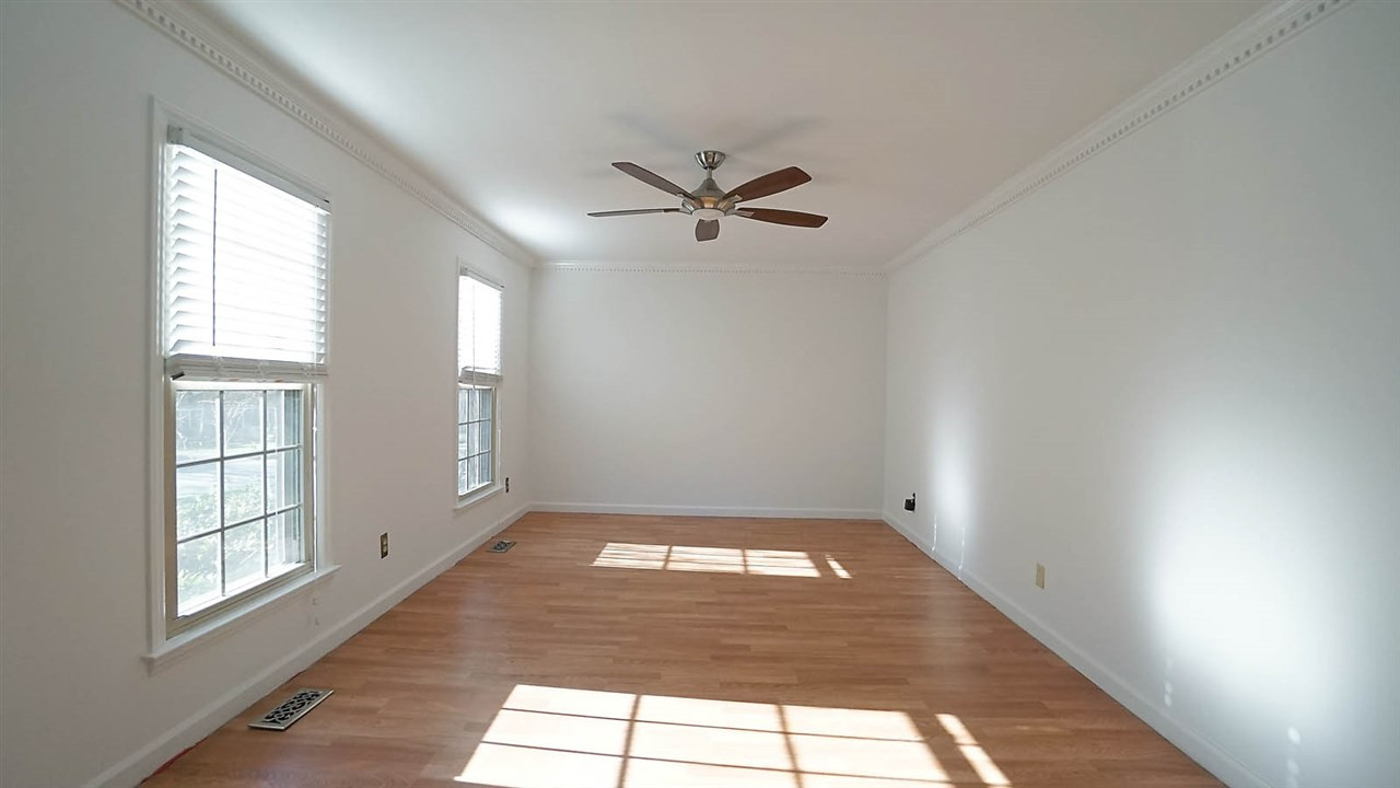 House 2409067309