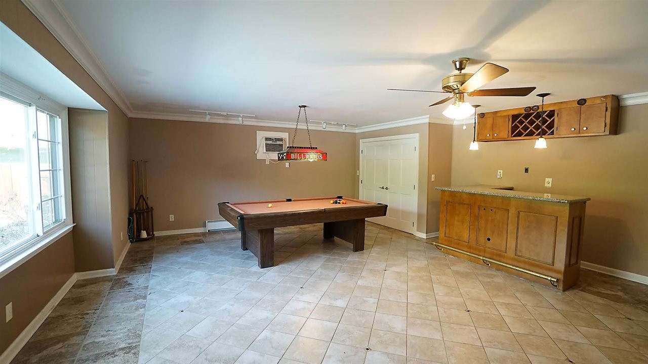 House 2409067372