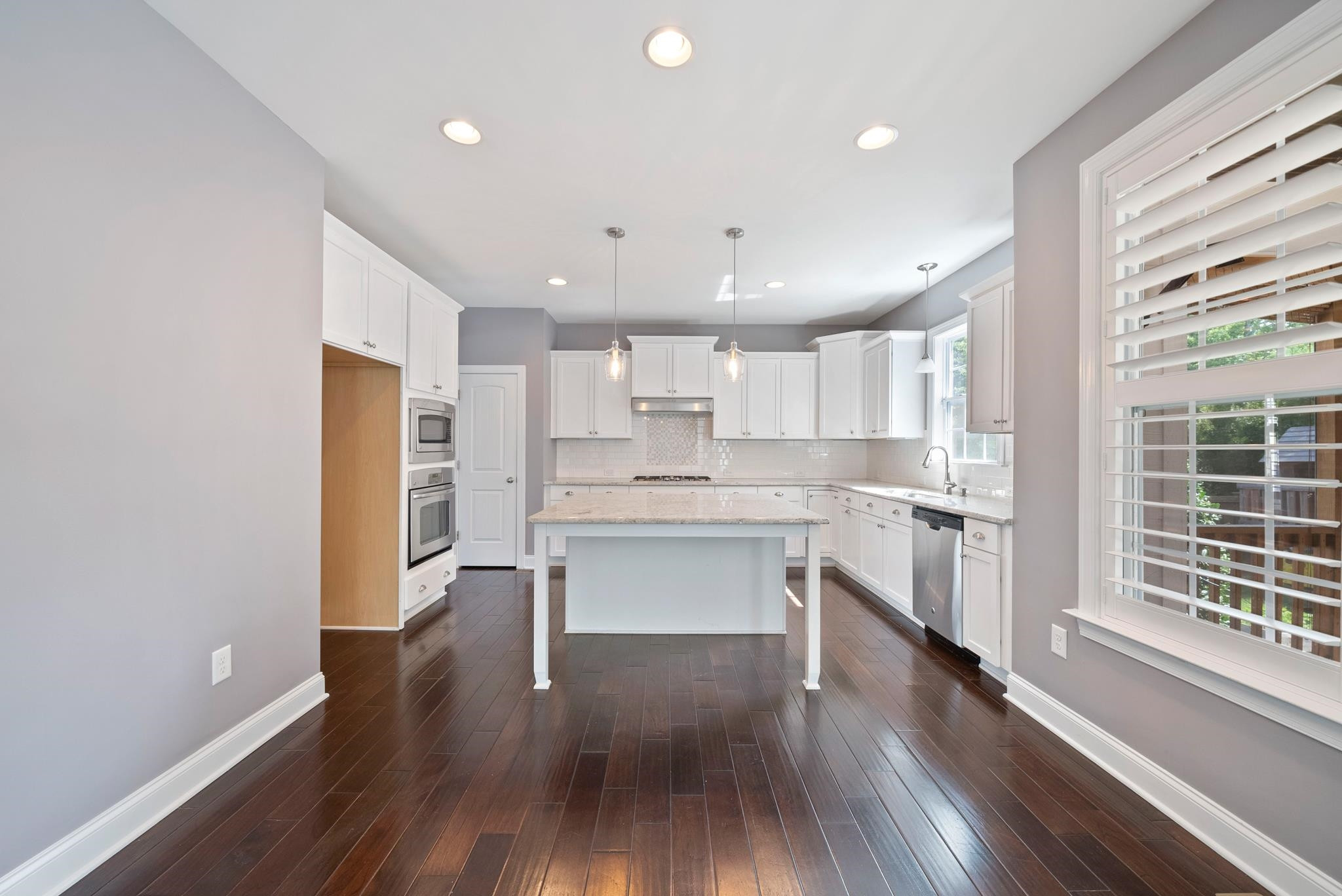 House 2434840232