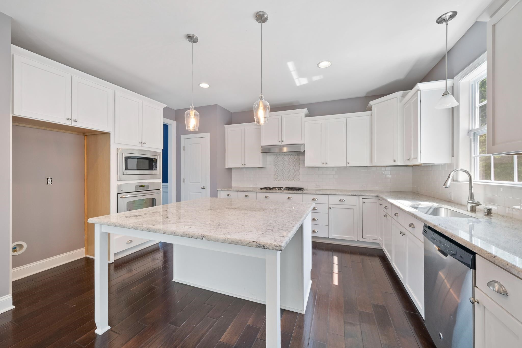 House 2434840248