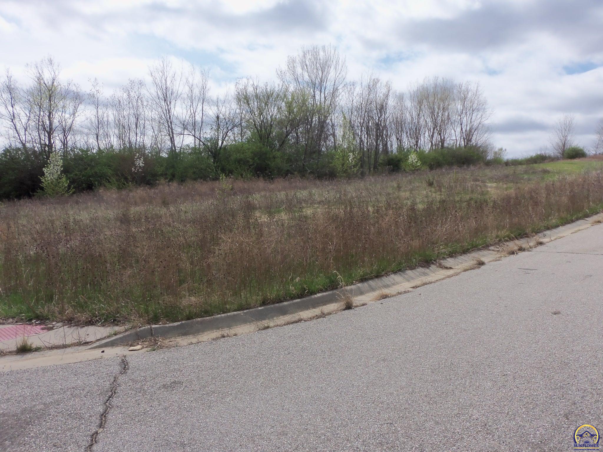 6319 SW 46th Pk Topeka Kansas United States, for Sale, residential, Rod Seel, Kirk and Cobb Realtors Inc.