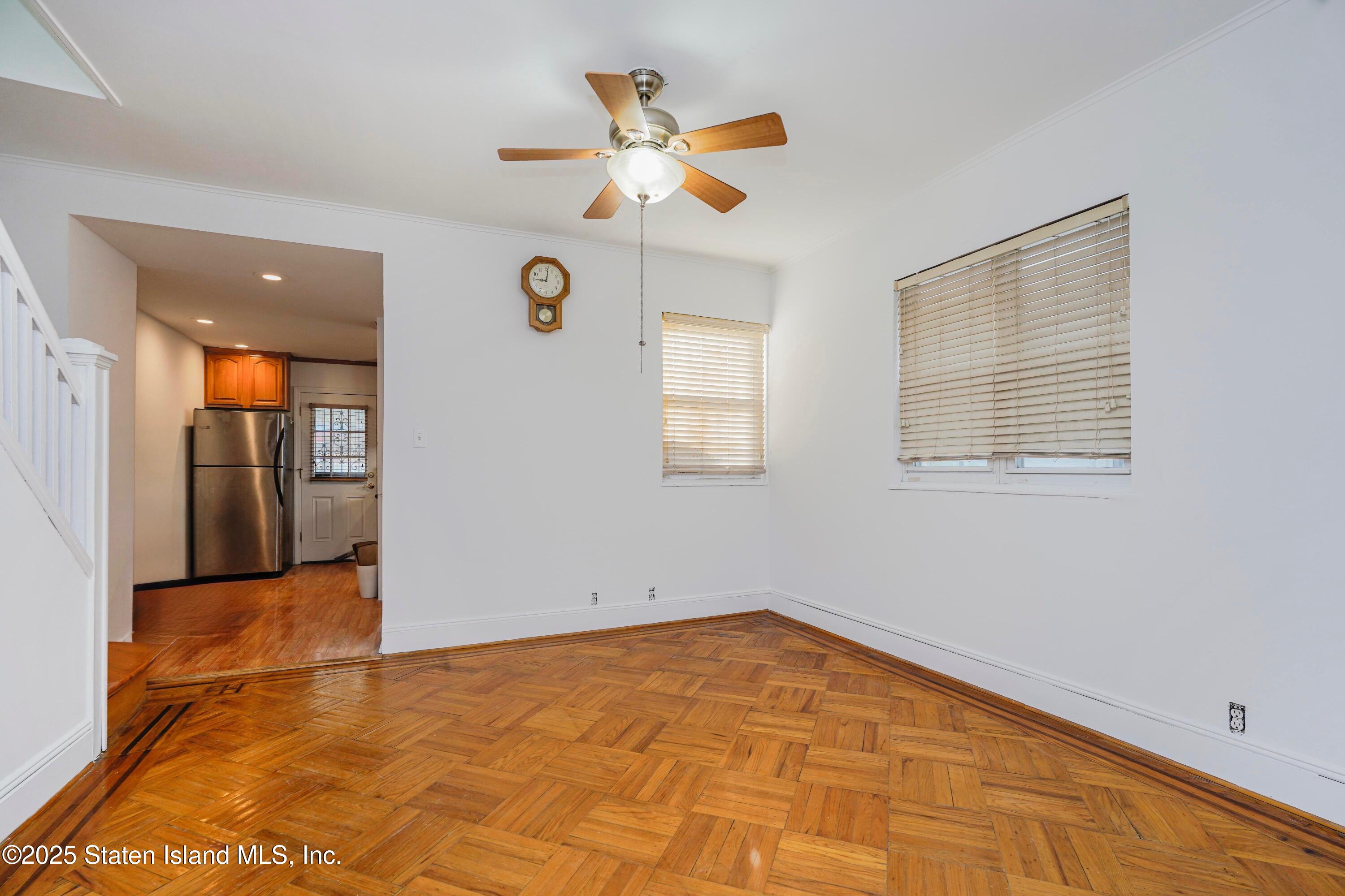 House 2485687952