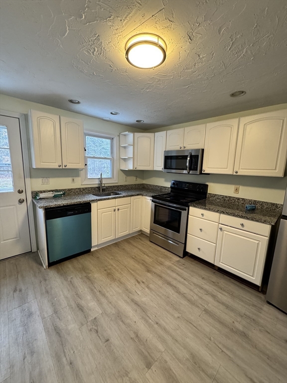 House 2487117274