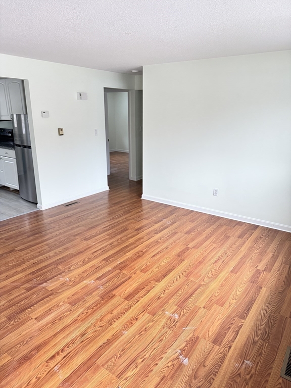 House 2487117353