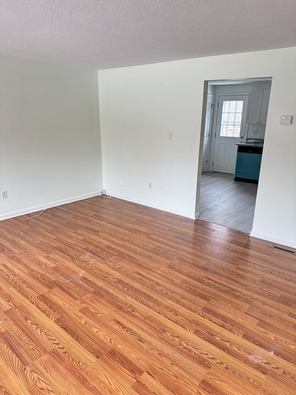 House 2487117371