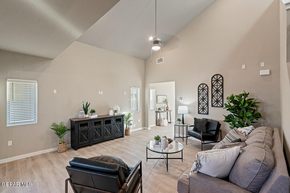 House 2499023475