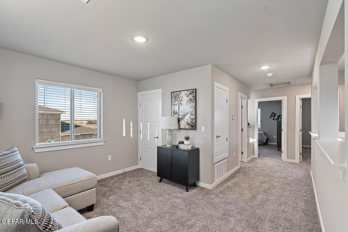 House 2499024019
