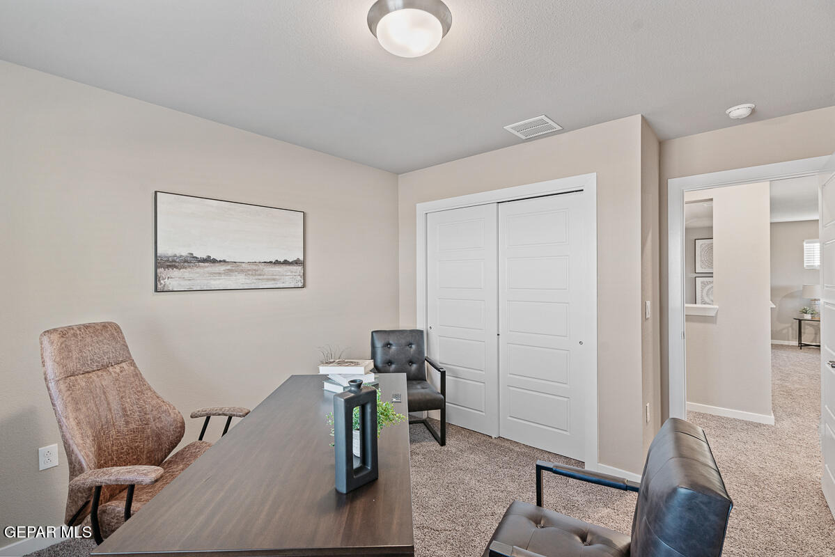House 2499024104