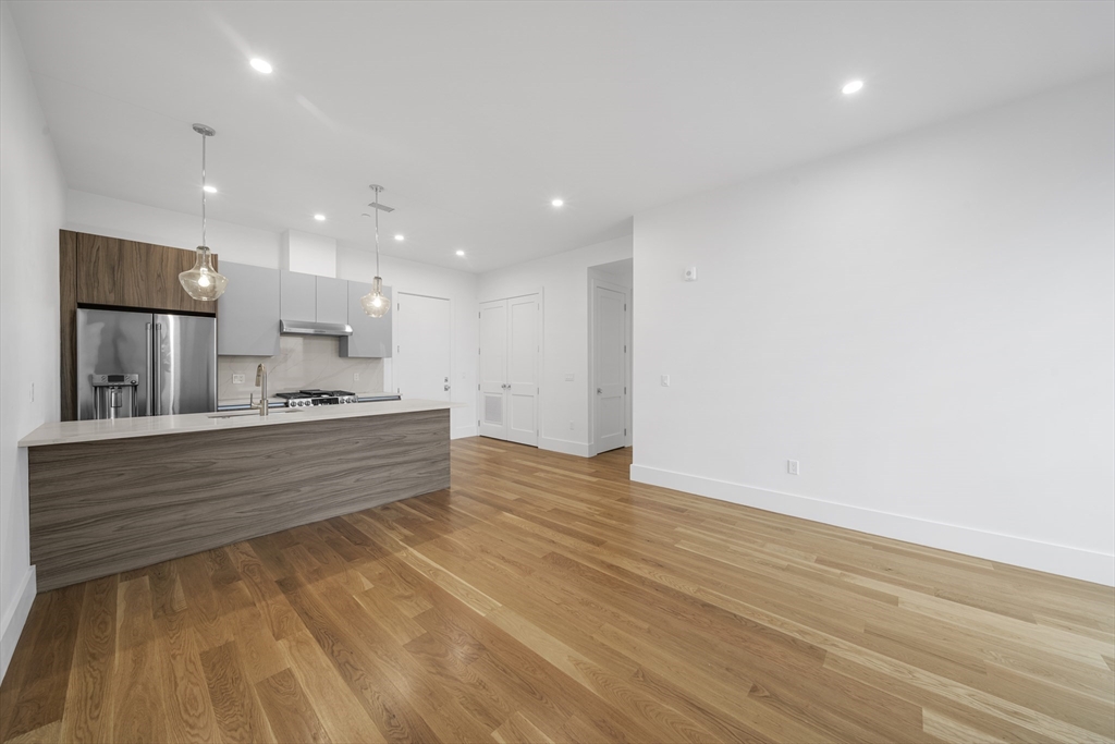 218-220 Old Colony Avenue  UNIT 205 Boston Massachusetts United States, for Rent, residential,  , The Edwards Realty Team - Barett Sotheby's International Realty