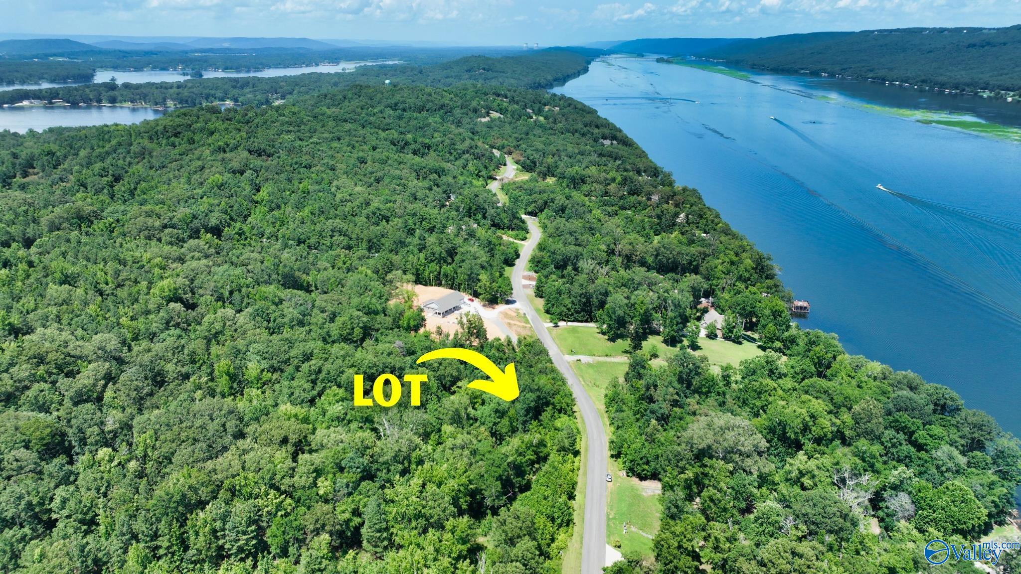 166 Lookout Mountain Drive Scottsboro Alabama United States, for Sale, residential,  , Waterfront International Realty