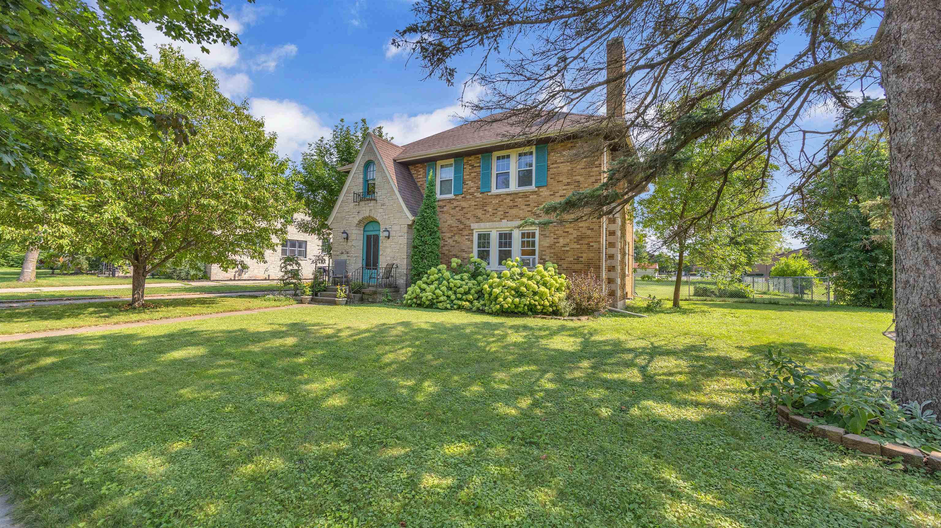 172 15TH Street Fond Du Lac Wisconsin United States, for Sale, residential, Amy Teifke, Roberts Homes and Real Estate