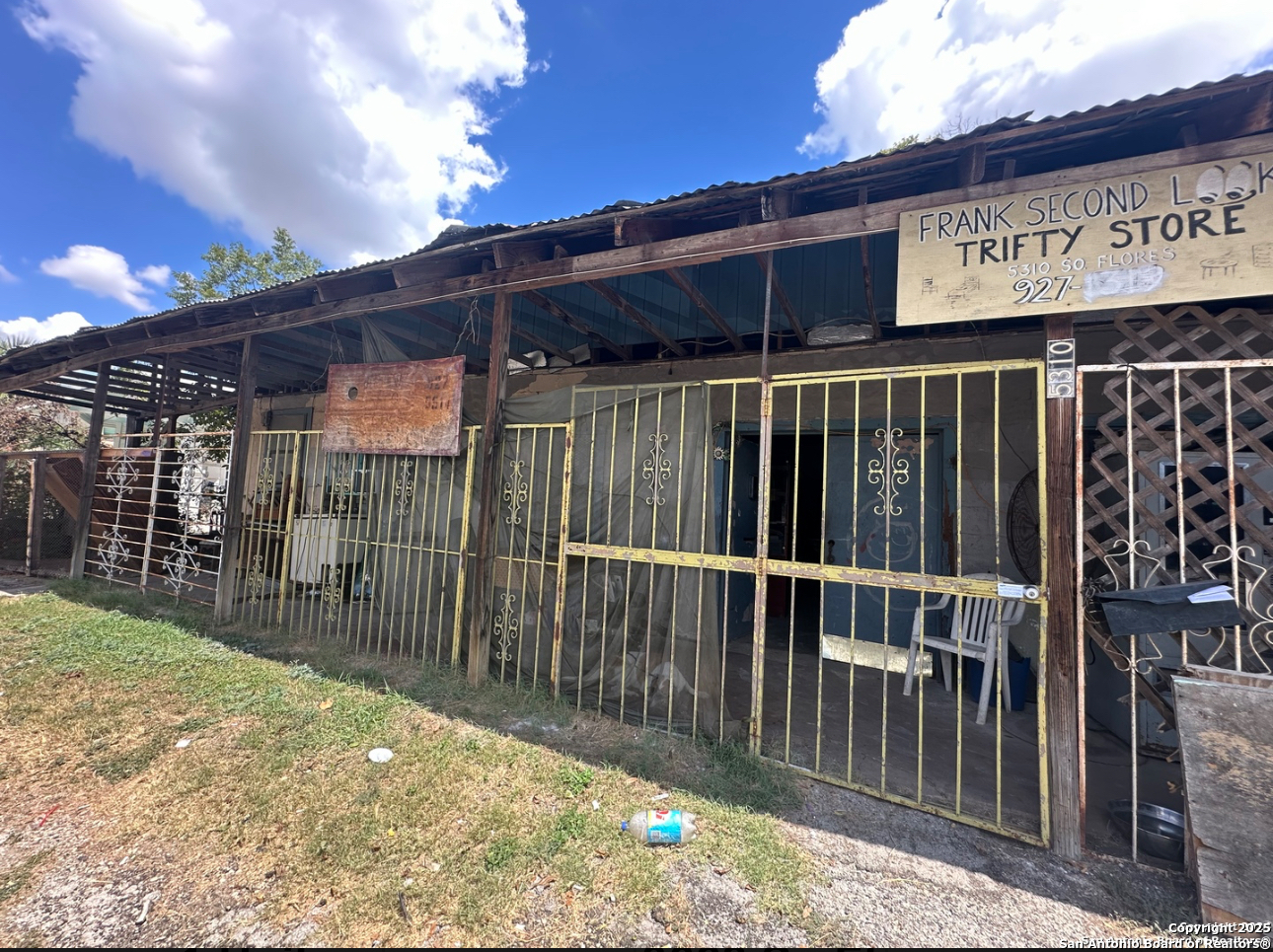 5310 S Flores San Antonio Texas United States, for Sale, commercial, Angelica Albanese Wilson, The Firm Real Estate Advisors