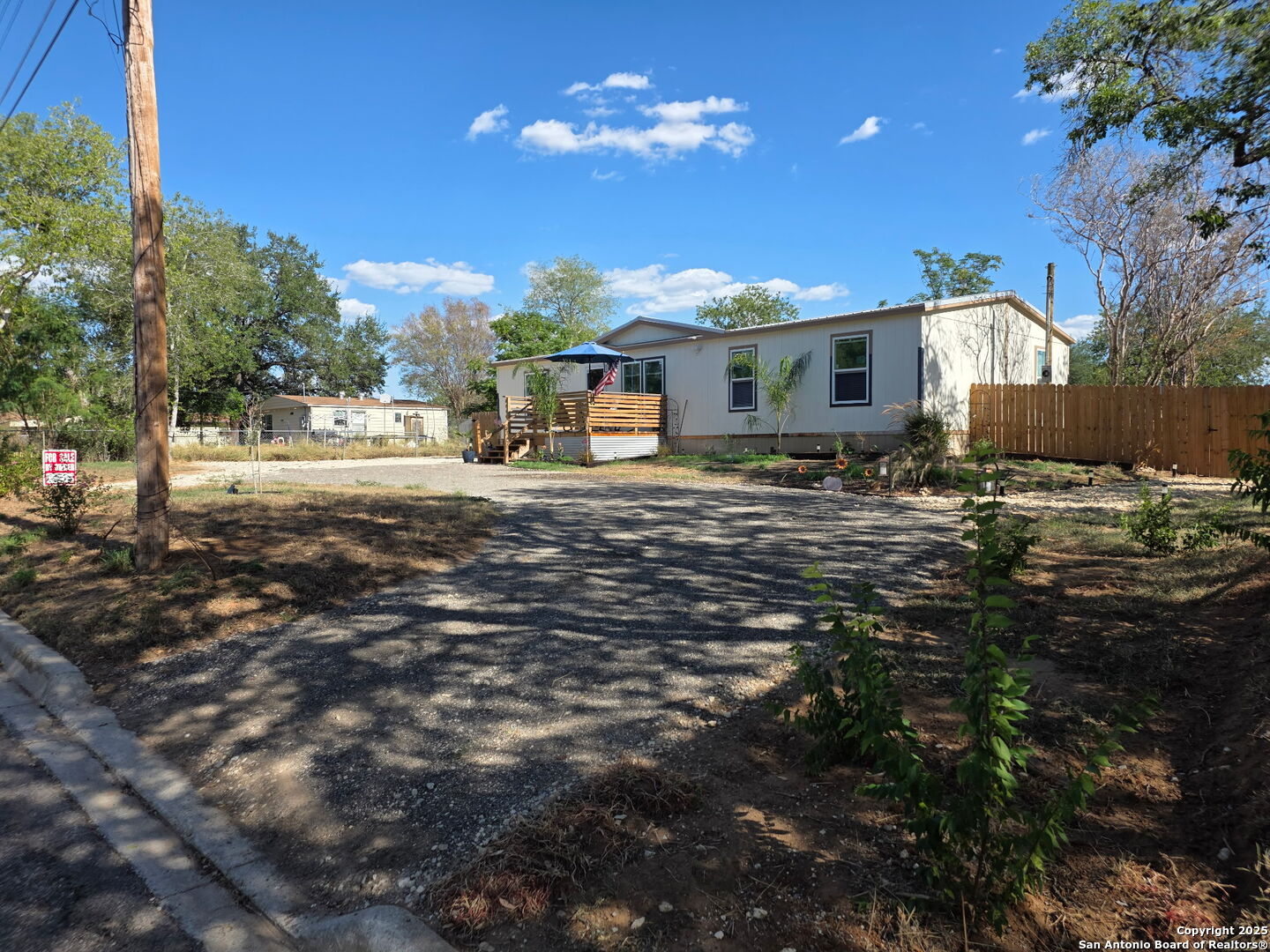 625 Avenue D Poteet Texas United States, for Sale, residential, Rita Vera, Central Metro Realty LLC