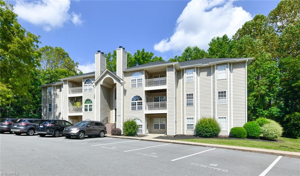 6704 W Friendly Avenue APT 4F Greensboro North Carolina United States, Sale Pending, residential,  , The Headley Group Realty