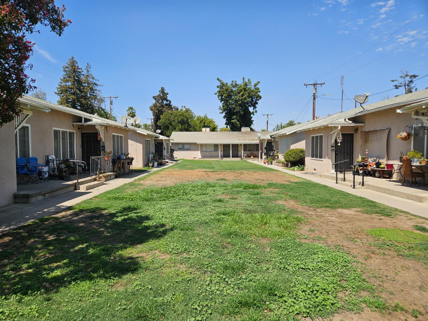 422 W Race Avenue Visalia California United States, for Sale, residential, Alex  Sandoval , Point Guard Realty