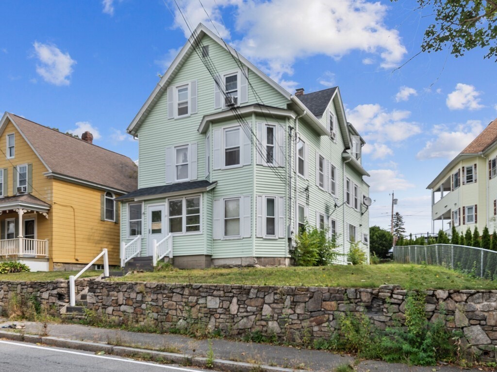 24 Ludlow St Worcester Massachusetts United States, Sale Pending, residential, , Media Realty Group Inc.