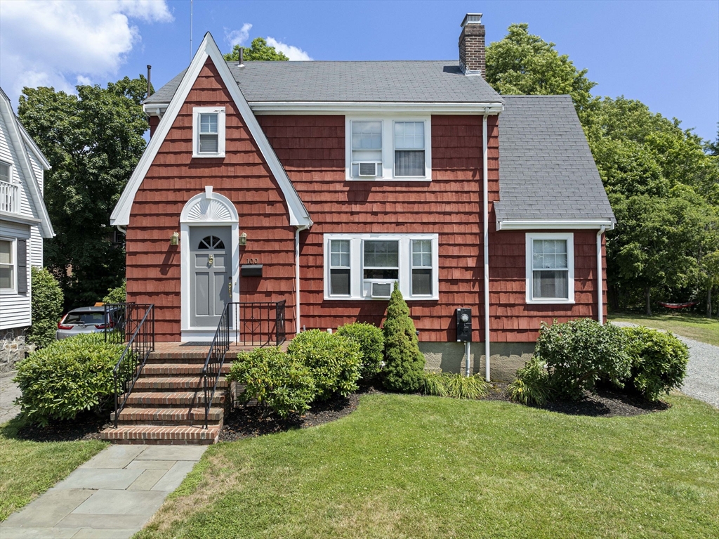 100 Thornton St Quincy Massachusetts United States, Sale Pending, residential, , Tullish & Clancy Real Estate