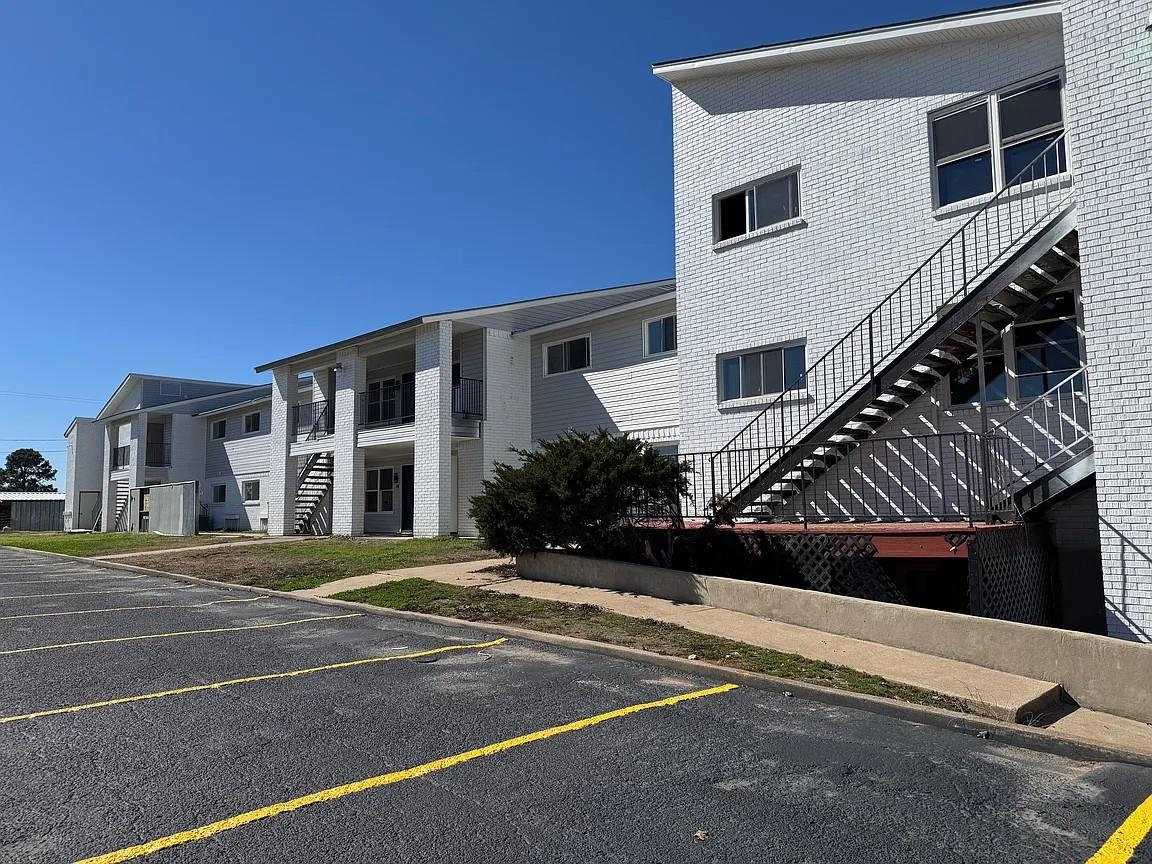 345 FM 86 Luling Texas United States, for Rent, residential,  , Link Realty, LLC