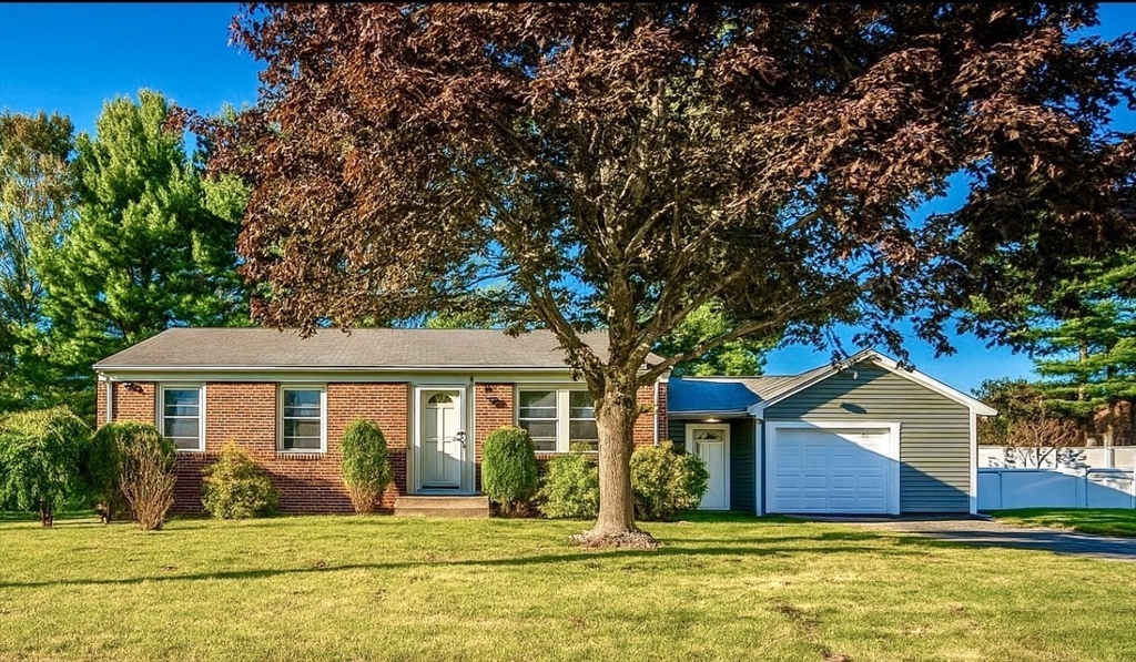 444 Knollwood Drive Woonsocket Rhode Island United States, for Sale, residential, , Media Realty Group Inc.