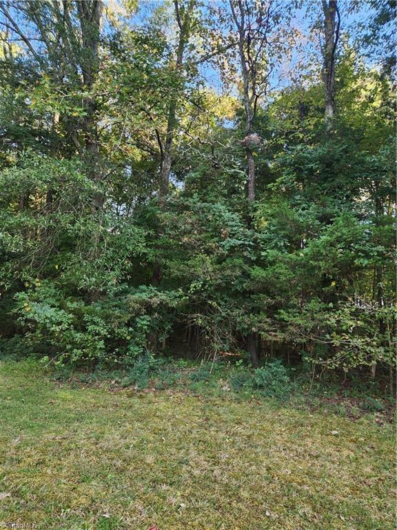 5803 Southstone Drive Greensboro North Carolina United States, Sale Pending, residential,  , The Headley Group Realty