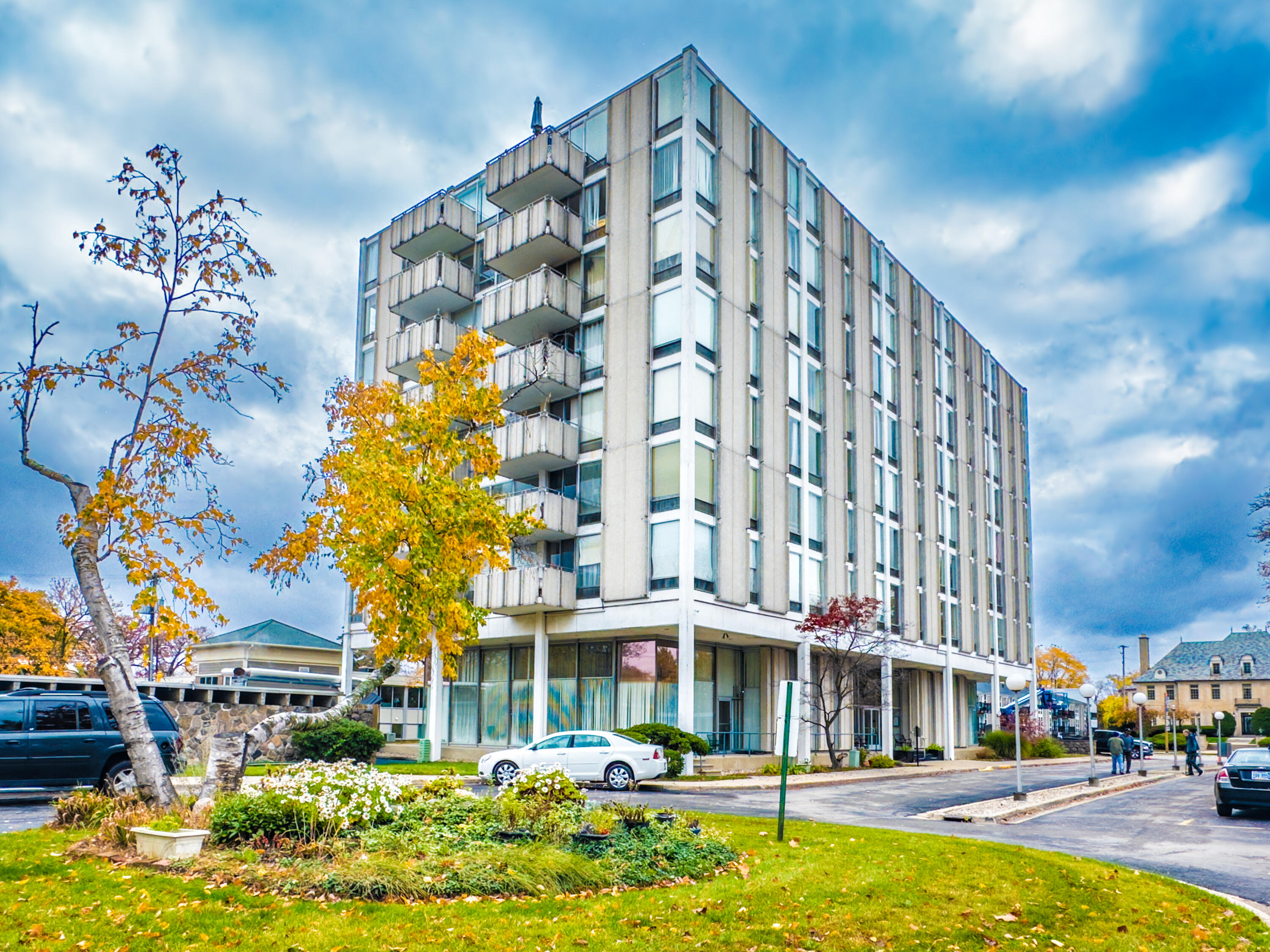 715 W Michigan Avenue APT 309 Jackson Michigan United States, Sale Pending, residential, , Home 1st Real Estate