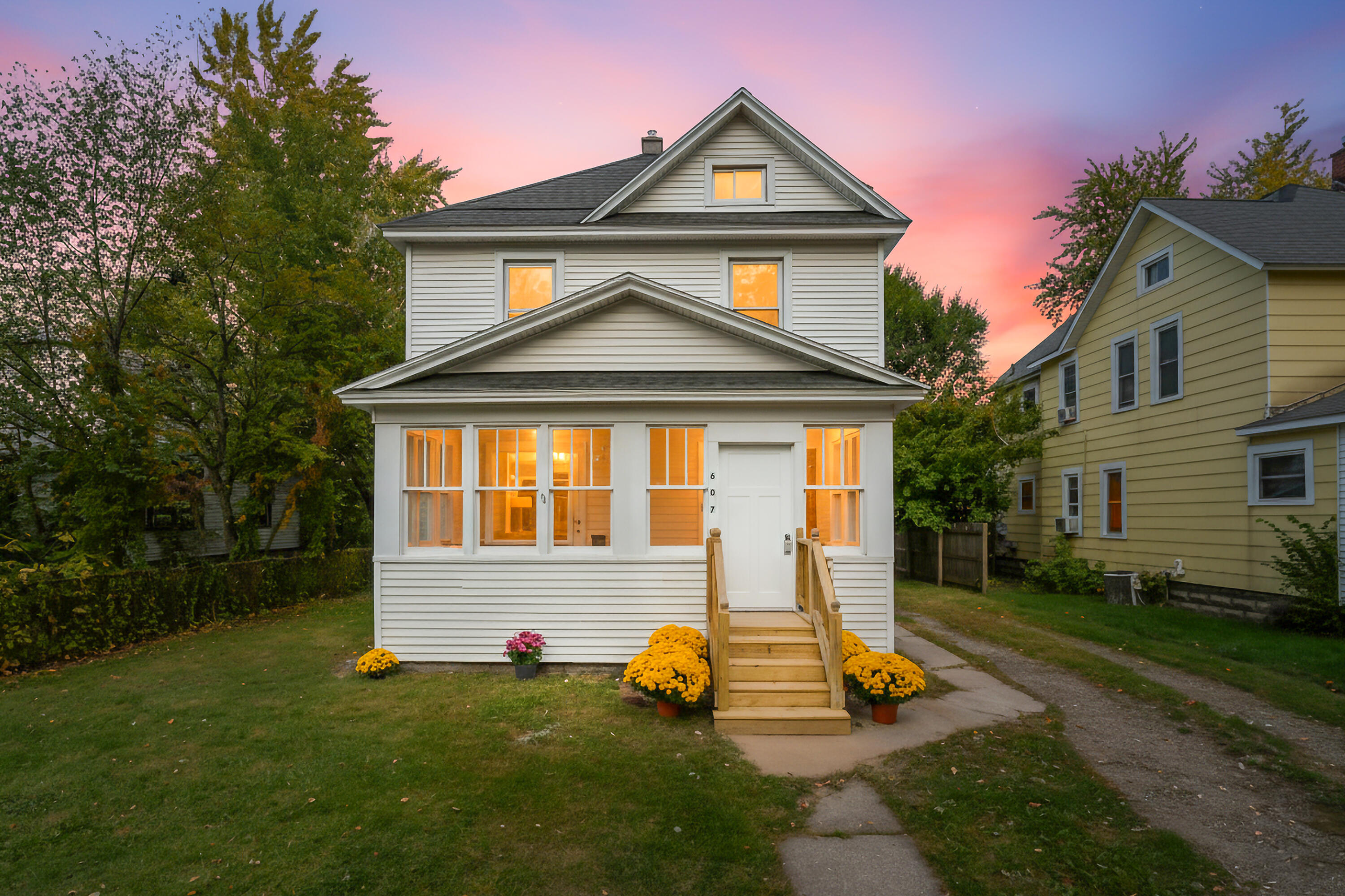 607 Reed Avenue Kalamazoo Michigan United States, for Sale, residential, , Evenboer-Walton Realtors