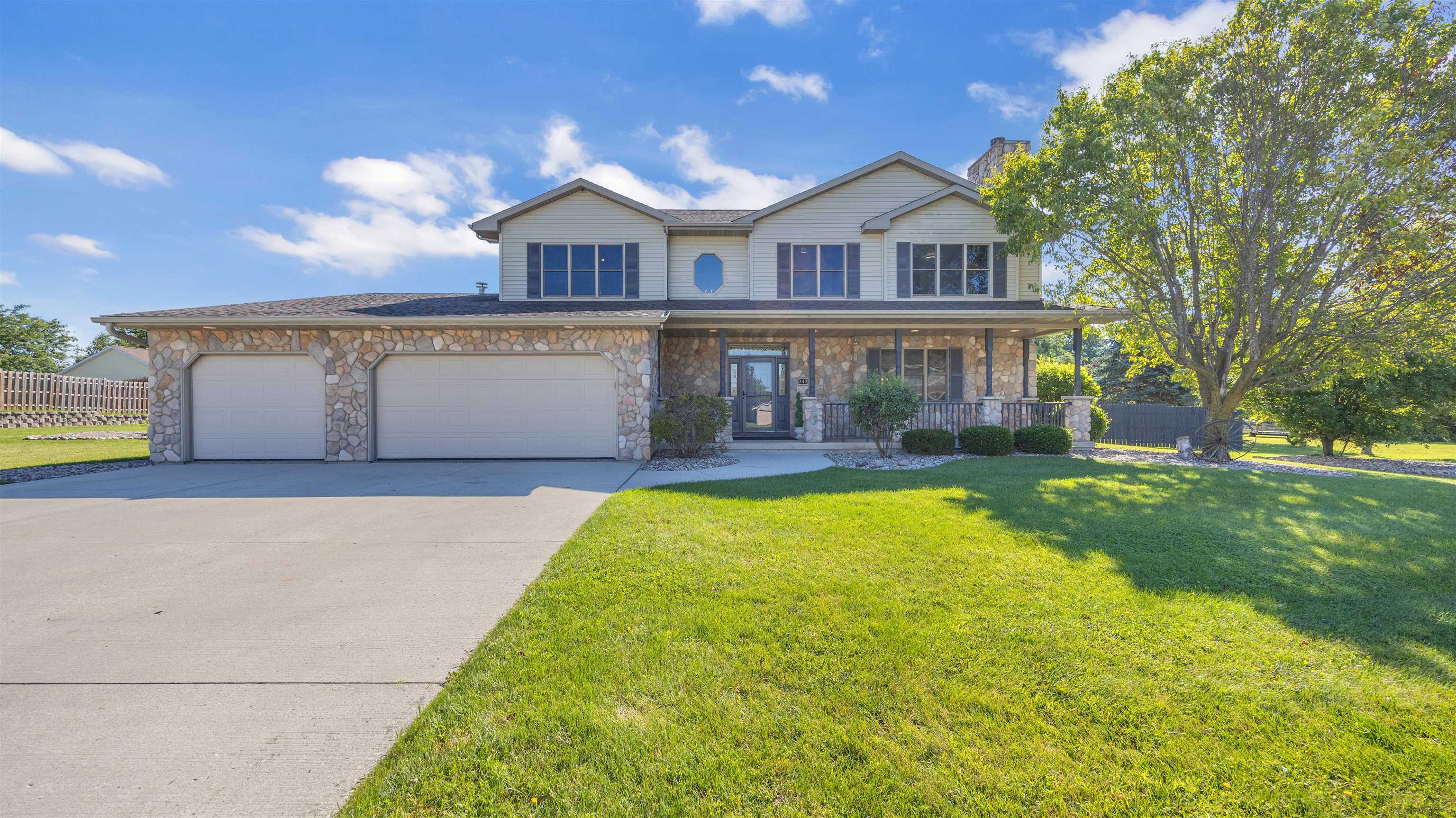 242 KIESNER Drive Chilton Wisconsin United States, for Sale, residential, Amy Teifke, Roberts Homes and Real Estate