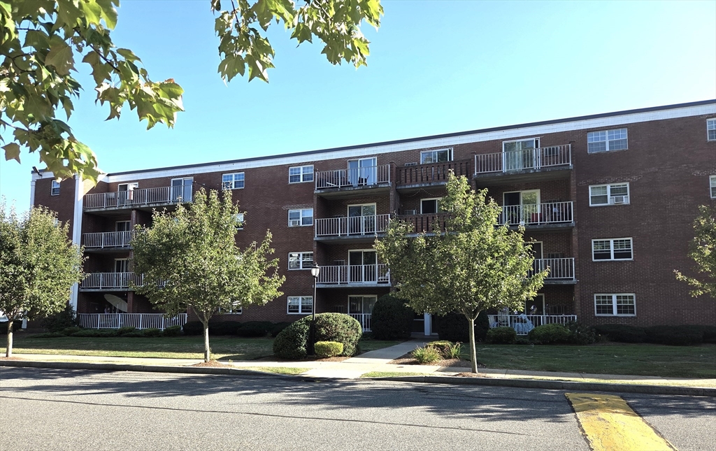 50 Webster St. UNIT 409 Weymouth Massachusetts United States, Sold, residential, , Tullish & Clancy Real Estate