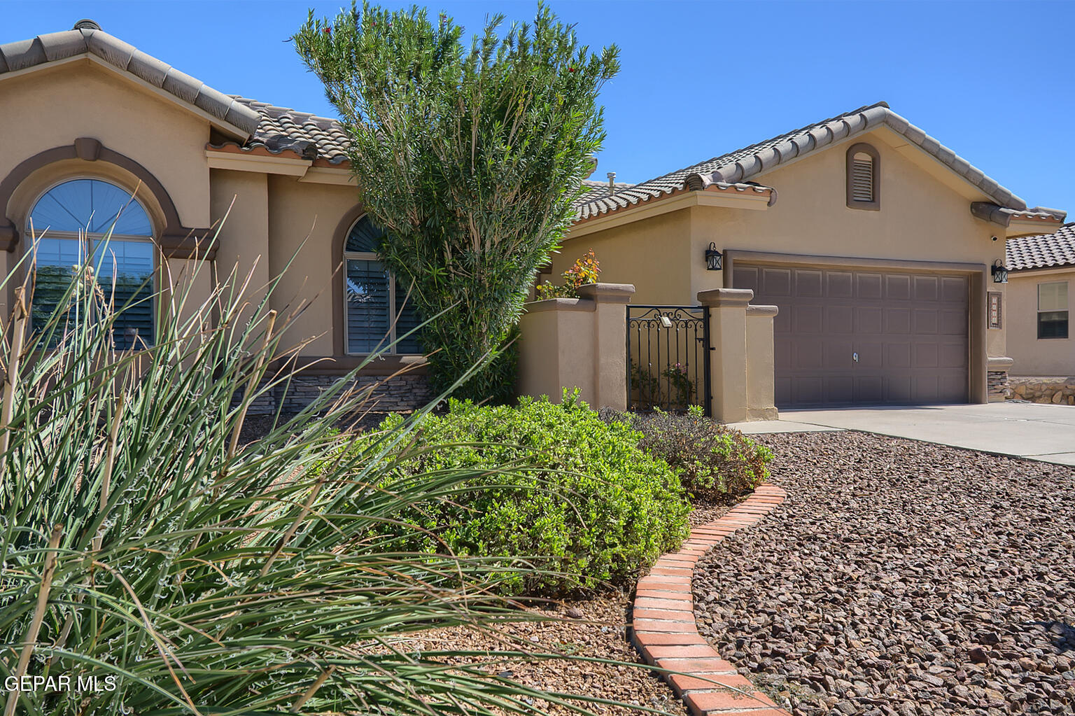 5620 VALLEY MAPLE Drive El Paso Texas United States, for Sale, residential,  , Casa by Owner