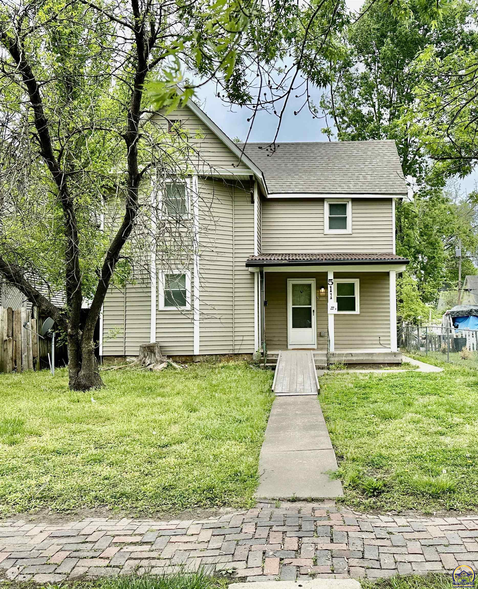 511 SW Buchanan ST Topeka Kansas United States, for Sale, residential, Rod Seel, Kirk and Cobb Realtors Inc.