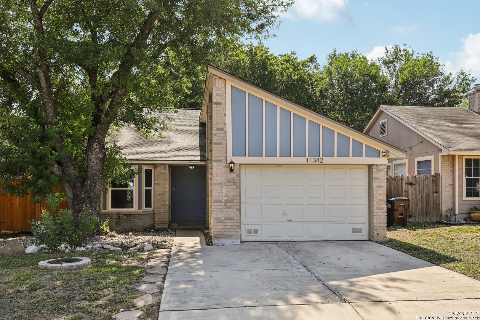 11342 Fish Springs San Antonio Texas United States, for Sale, residential, Rita Vera, Central Metro Realty LLC