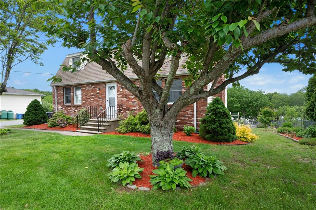 73 Vineyard Avenue Cumberland Rhode Island United States, for Sale, residential, , Media Realty Group Inc.