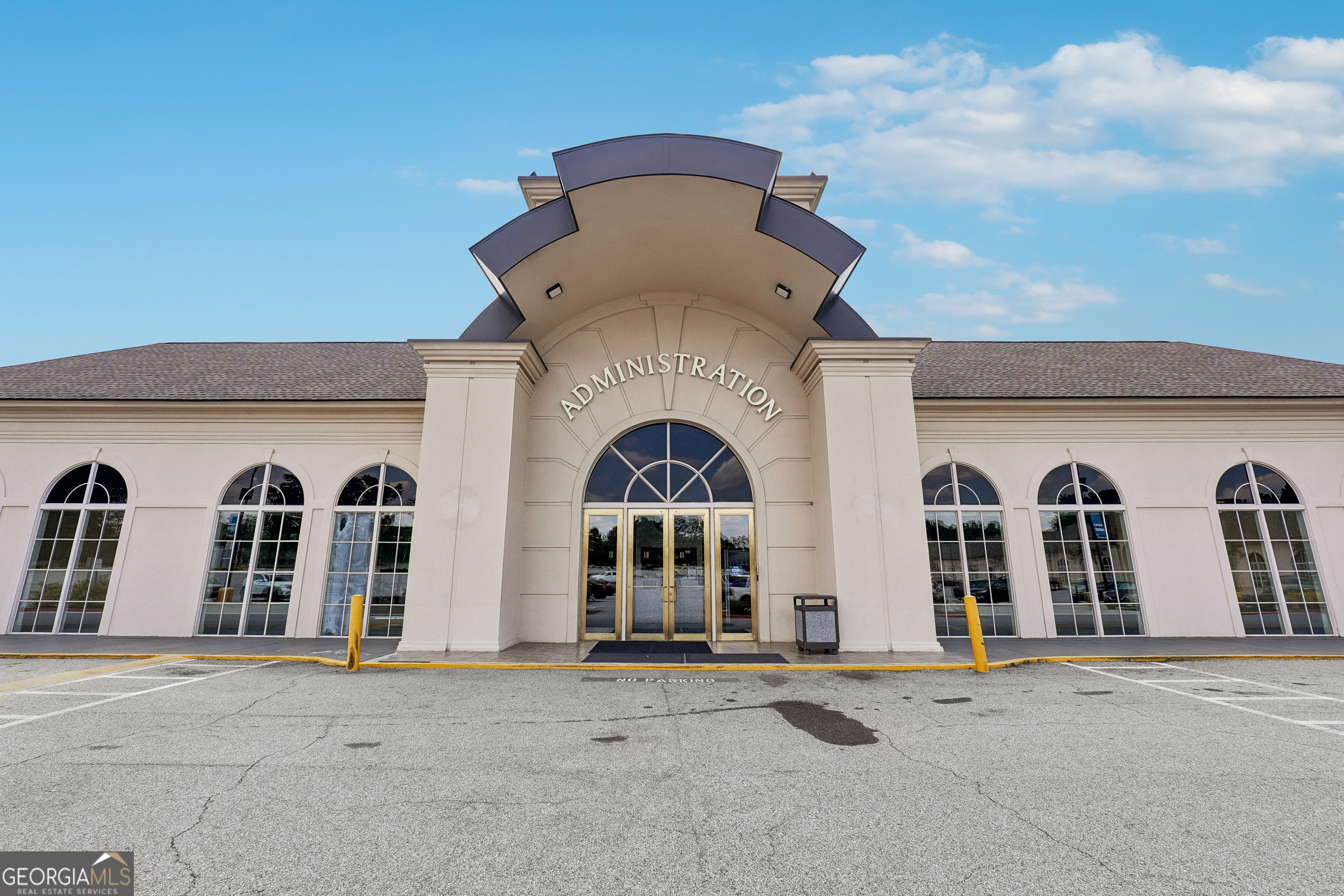 5925 Old National Highway Atlanta Georgia United States, for Lease, commercial, Sultan Ahmed, Realty Hub