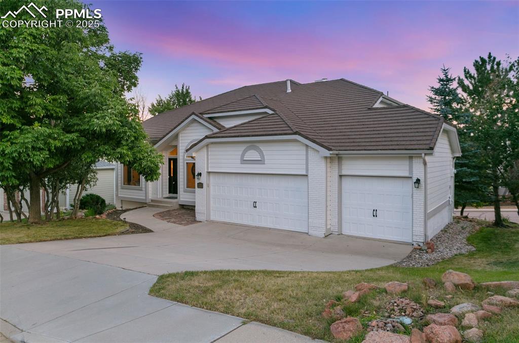 2565 Edenderry Drive Colorado Springs Colorado United States, for Sale, residential, Renee  Horton, eXp Realty