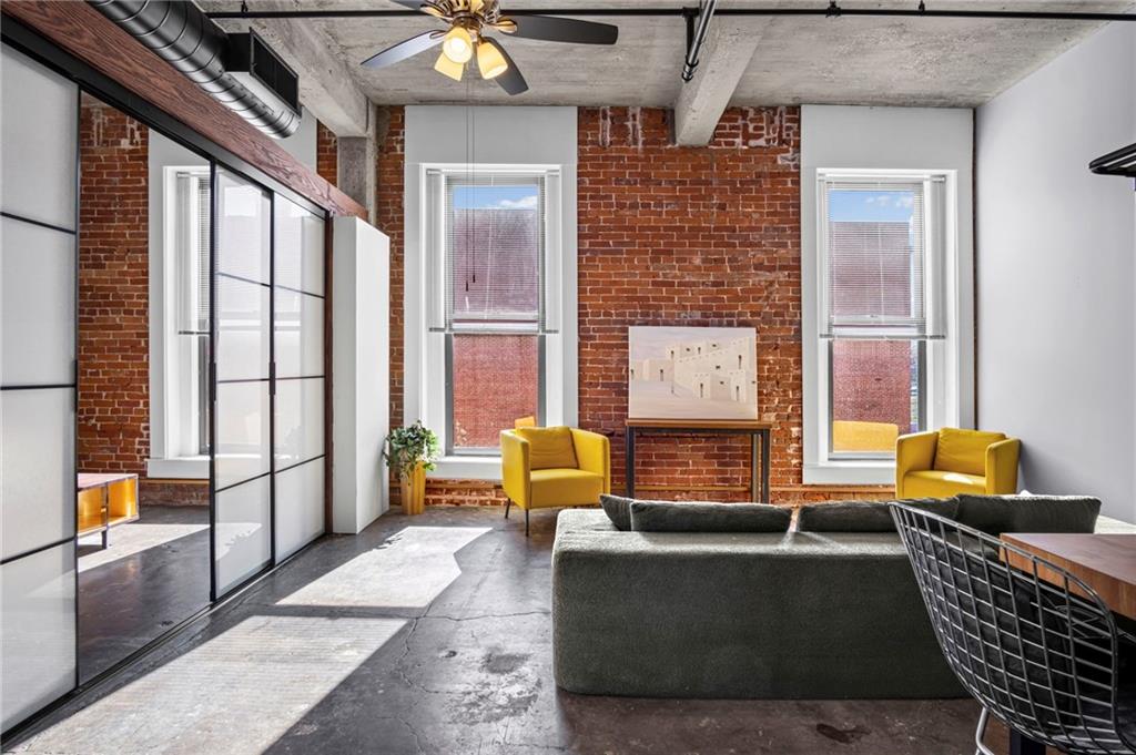 113 W 5th Street APT 208 Kansas City Missouri United States, for Sale, residential, Crystal Bade, Boveri Realty Group