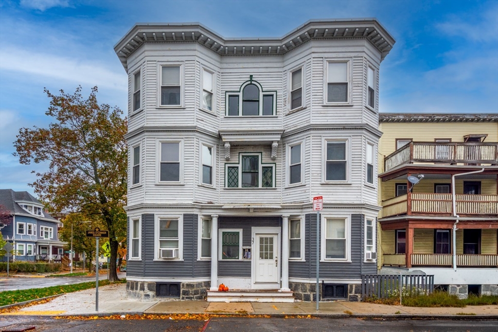 37 Taft St Boston Massachusetts United States, for Sale, residential, Darcy Bento, South Boston  Realtor Bento Real Estate Group, Bento Real Estate Group, Inc.