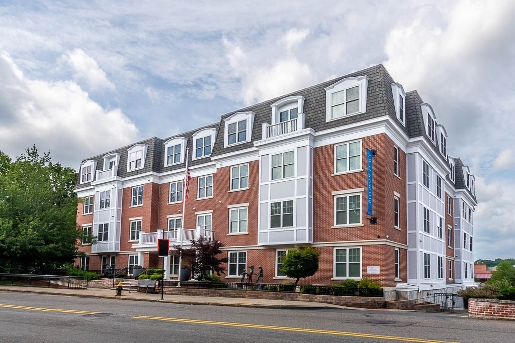 446 Belgrade Ave  UNIT 208 Boston Massachusetts United States, for Rent, residential,  , HFM Realty Inc.